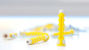 Tassello Emc²: il vero bi-materiale (non solo bicolore)